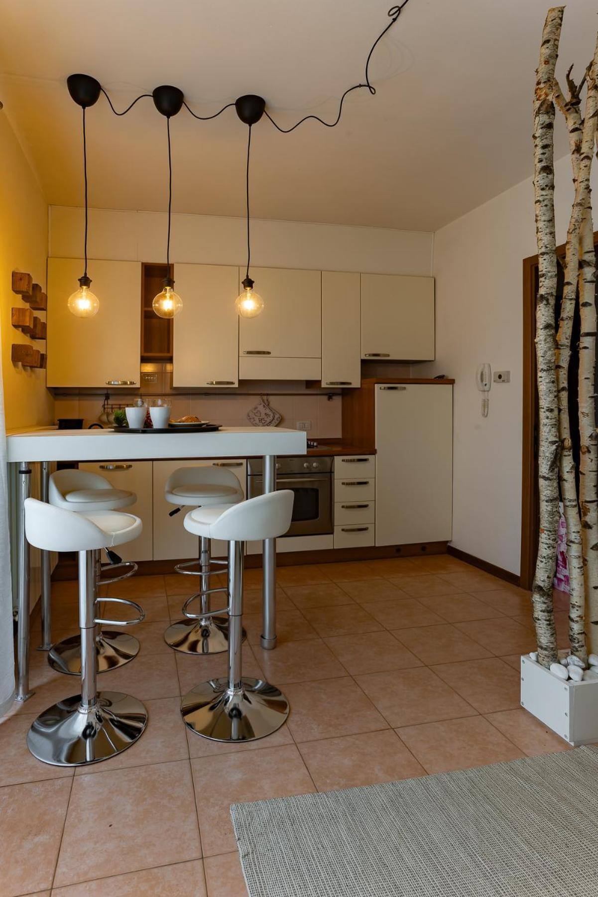 Casa Paris Apartment Sale Marasino Bagian luar foto